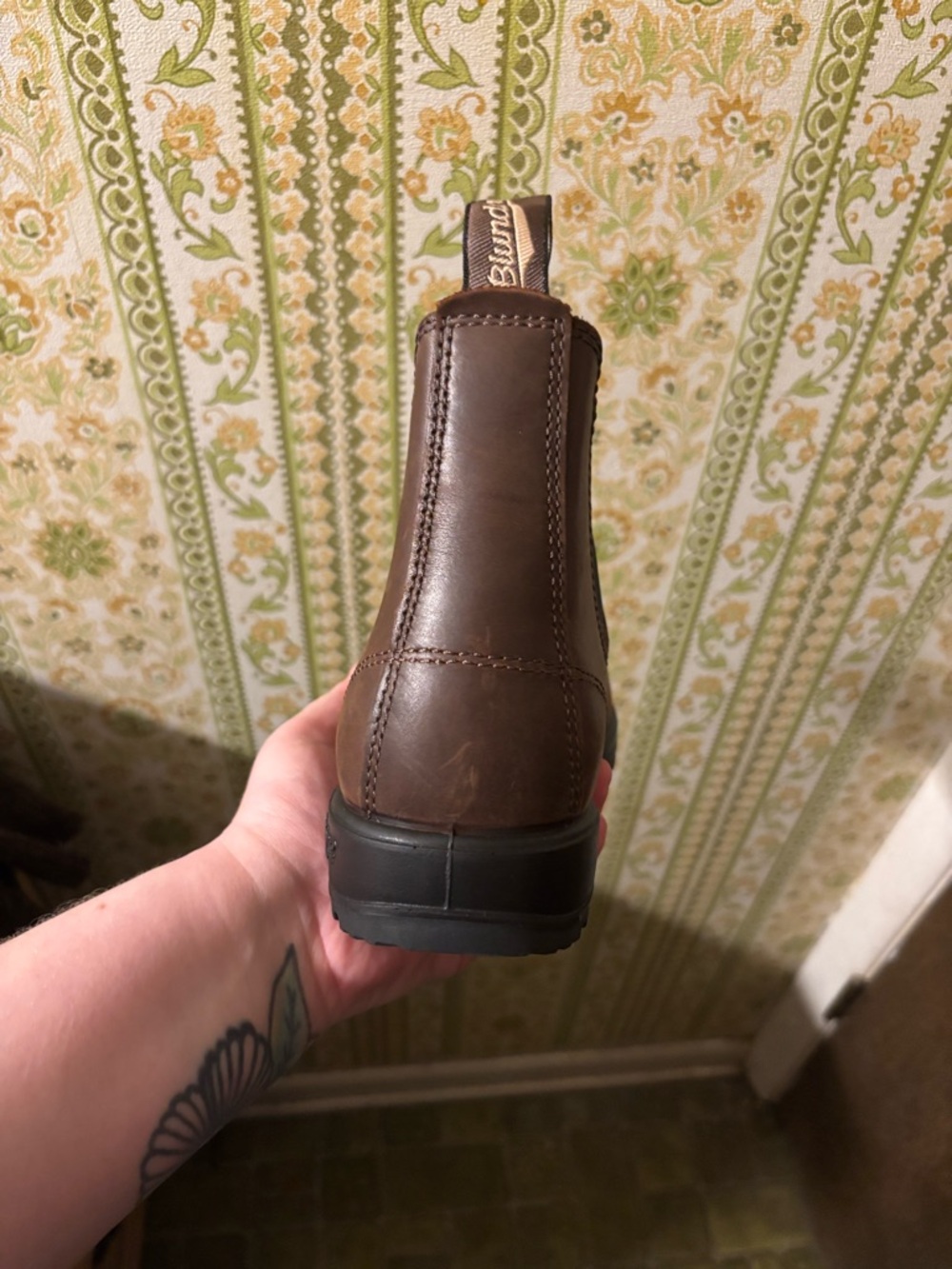 Blundstone Brown Chelsea Booties with Black Elastic Panels - Picture 5 of 6